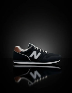 Tênis New Balance Masculino Camurça Original Branco 373v2