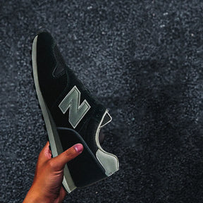 Tênis New Balance Masculino Camurça Original Branco 373v2