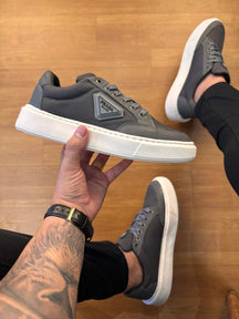 TÊNIS SNEAKER PRADA MILANO